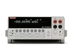 Keithley 2001 系列：配有扫描功能的 7½ 位万用表
