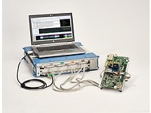 U4164A 逻辑分析仪模块，配有高达 4 Gb/s 的状态模式选件和 10 GHz 时序模式选件